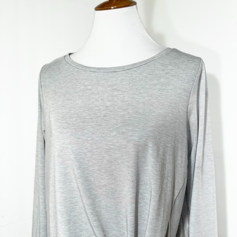 SOLD-Gap Fit Side Twist Long Sleeve Gray Tee - Picture 5 of 8